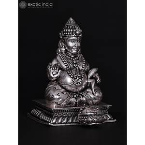 Petite statue en laiton superfine de Lord Kubera Sculpture élégante de plusieurs tailles - Product Image 3