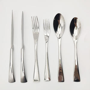 Ensemble de couverts en acier inoxydable durable de qualité alimentaire |   Couverts de fête hygiéniques et résistants à la rouille pour une restauration sûre - Product Image 2