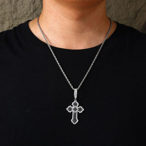 Collier avec pendentif croix en acier inoxydable, plaqué argent, cristal, strass, micro pavé, bijoux religieux pour homme, cadeau - Product Image 1