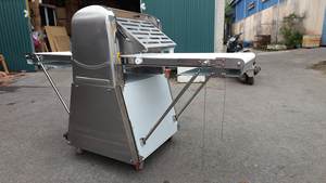 Machine à étaler la pâte électrique haut de gamme Minh Tam MC2C 220V/380V pour boulangerie vietnamienne, automatique, portable, multifonctionnelle, avec protection contre la surchauffe - Product Image 5