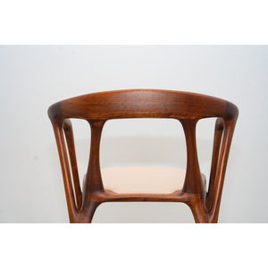 Chaise de salle à manger en bois de noyer de luxe, style nordique italien, siège et dossier rembourrés en cuir PISANO - Product Image 3