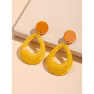 ต่างหูแฟชั่นเรซิ่นทำมือระดับพรีเมียม เครื่องประดับคริสตัลที่ทนทาน - Product Image 5