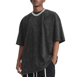 Camiseta de algodón pesado con cuello redondo y manga corta para hombre, estilo oversize y corte holgado, con lavado ácido y efecto stone washed, con logo frontal. Novedad al por mayor. - Product Image 2