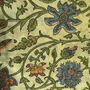 ผ้าฝ้ายพิมพ์ลายด้วยมือ สีเขียวพิสตาชิโออ่อน พื้นสีเขียวอ่อน ลายดอกไม้หลากสี |   ลายพิมพ์แบบอินเดียดั้งเดิม - Product Image 1