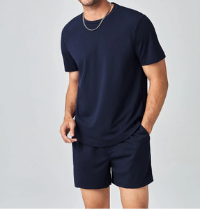 Conjunto de Camiseta y Pantalones Cortos para Hombre, Estilo Urbano, Color Degradado, Manga Corta, Diseño Personalizado, Venta al Por Mayor - Product Image 3