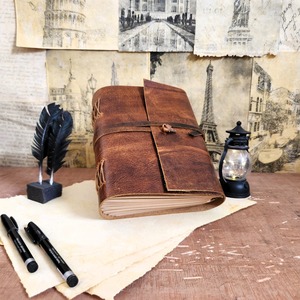 Diario de Cuero con Grabado Floral, Papel con Borde Rústico Antiguo, Libro de Sombras - Product Image 3
