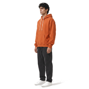 Sudadera con capucha personalizada para hombre, de algodón suave y felpa, estilo casual, con etiqueta tejida personalizada y detalles de la marca. - Product Image 2