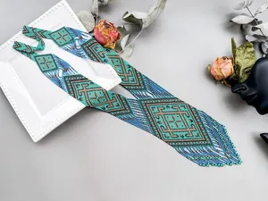 MEILLEURE VENTE Collier ethnique perlé, idée cadeau pour elle, pour les amateurs de bijoux tribaux, collier long traditionnel en turquoise et or - Product Image 1