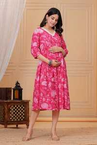 เดรสผ้าฝ้ายพิมพ์ลายดอกไม้สีชมพู คอวี แขนสามส่วน ทรงเอไลน์ ความยาวปานกลาง สวมใส่สบาย มีกระเป๋า เหมาะสำหรับใส่ในชีวิตประจำวัน สไตล์ฤดูร้อน - Product Image 2