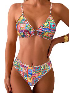 Trajes de baño de dos piezas con estampado de frutas al por mayor, fabricación personalizada, MOQs bajos y etiquetas privadas para marcas globales de ropa B2B. - Product Image 3