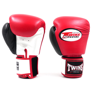 Top Quality Cowhide Leather Twins Boxing Gloves Hook Loop Adjustable <b>Strap</b> Red White Black Leather Soft Handmade Padding Twins - Product Image 1