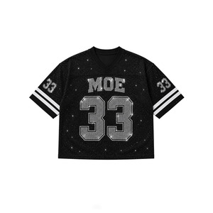 Camiseta Deportiva de Fútbol Americano Personalizada, Negra, Brillante, Talla Grande, con Malla, Estilo Universitario, Letras con Pedrería, Hombros Caídos, de Lujo - Product Image 4