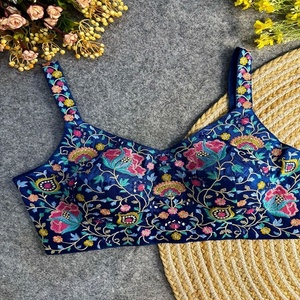 Alta demanda, blusa de rayón ligera de último diseñador para damas, disponible a precio mayorista desde India - Product Image 2