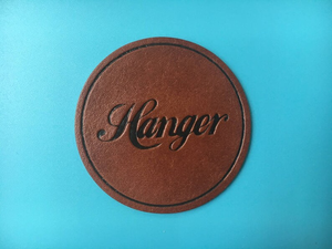 Écussons en PVC souple personnalisés avec logo en relief, badges 3D en relief, fournisseur OEM de vêtements - Product Image 4