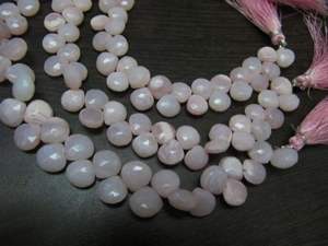 ลูกปัดโอปอลสีชมพูธรรมชาติทรงหัวใจขนาด 9-10 มม. แบบเหลี่ยมเพชรพลอย ความยาว 8 นิ้ว - Product Image 3