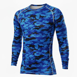 Vente en gros de rash guards personnalisés respirants avec logo imprimé, séchage rapide et tissu éco-responsable en spandex/polyester - Product Image 1