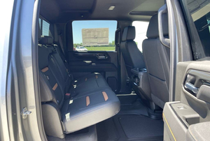 Nouveau Pick-up GMC Sierra 3500 HD 4x4 2025, moteur diesel V8 turbocompressé 6,6 L, 4 portes, transmission automatique - Product Image 6