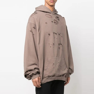 เสื้อฮู้ดโอเวอร์ไซส์ผู้ชาย สีพื้น ดีไซน์ขาดๆ ผ้าฝ้ายเฟรนช์เทอร์รี่ สไตล์สตรีทฤดูใบไม้ร่วง จับคู่กับกางเกงสีดำ - Product Image 3