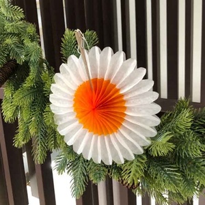 Décorations suspendues en papier de soie Daisy, fleurs en papier nid d'abeille colorées, toile de fond murale pour fête d'anniversaire ou baby shower - Product Image 3
