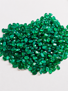 GEMAS ORGÁNICAS al por Mayor, Certificadas por Terceros, Piedras Preciosas Sueltas de Ónix Verde Natural |   Piedras Facetadas de Corte Octogonal Personalizadas - Product Image 1
