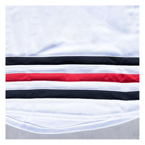 Maillot de hockey rétro inspiré de Griswold, style film de Noël des années 90, maillot de sport pour adulte, sans nom ni graphiques, classique et nostalgique - Product Image 3