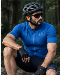 Maillot de cyclisme bleu en polyester pour homme, manches courtes, respirant, léger, coupe performante, personnalisable avec le nom de l'équipe, pour la pratique en extérieur - Product Image 4