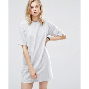 Robe T-shirt grise à col rond pour femme, coupe ample, manches courtes, couleur unie, en jersey décontracté, pour le printemps et l'été - Product Image 1