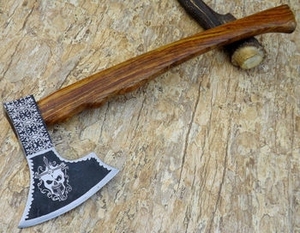 ZA DAMASCUS MAKERS Couteau à pizza artisanal en forme d'axe, manche en bois de rose, lame en acier forgé, pour usage de survie, étui en cuir inclus, garantie 1 mois - Product Image 3