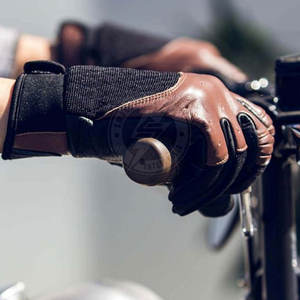 Nouveaux gants de moto au design tendance, fabriqués au Pakistan, style unique, très demandés. - Product Image 5