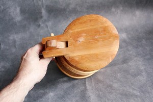 Jarra de Cerveza Grande de Madera con Tapa, Decoración Rústica, Hecha a Mano, Jarra Vikinga de Madera Pulida, Jarra Medieval Rústica - Product Image 2
