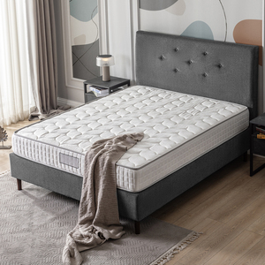 Matelas en mousse à fermeté moyenne contemporain avec housse en tissu matelassé pour meubles de chambre - Product Image 3