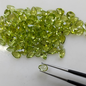 Péridot naturel 6x4MM, coupe poire, pierres précieuses de qualité supérieure pour la fabrication de bijoux - Product Image 5