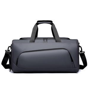 Bolsa de Lona Negra TITAN TREAD WEAR con Asa Superior y Correa de Hombro Ajustable, Bolsa de Viaje y Gimnasio de Gran Capacidad - Product Image 6