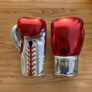 Guantes de Boxeo de Cuero Rojos y Plateados con Logotipo Personalizado al por Mayor, Guantes de Entrenamiento Profesionales con Cordones, OEM YM-BGW-07 - Product Image 3