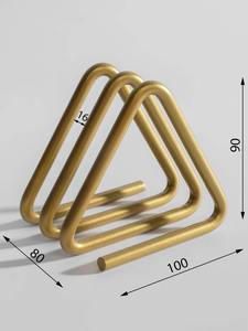 Porta Servilletas Metálico con Acabado Dorado en Forma de Triángulo, Ideal para Mesa de Comedor, Cocina, Hotel, Restaurante y Cafetería, Artesanía en Metal - Product Image 4