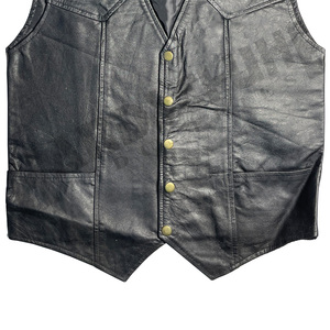 Gilet de moto en cuir personnalisé pour homme, sans manches, avec cinq boutons et deux poches, respirant, à porter toute l'année - Product Image 3