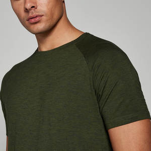 T-shirt de sport athlétique pour homme, personnalisé, haute qualité, coupe ajustée, respirant, coton/polyester, coupe longue, très vendu - Product Image 6