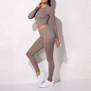 Leggings Deportivos de Dos Piezas con Logotipo Personalizado OEM, Top Corto Elástico, Leggings Ajustados de Punto para Mujer, Estilo Hip Hop, Tallas Grandes, Invierno - Product Image 2