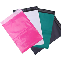 Vente en gros d'enveloppes postales en poly sacs postaux en plastique durables, sacs de colis d'emballage de vêtements, fournitures d'expédition de courrier d'affaires