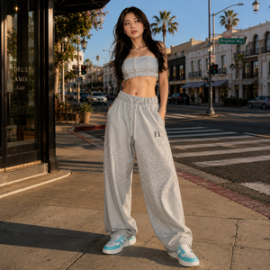 Pantalon de jogging ample personnalisé avec strass de qualité supérieure, pantalon de jogging à jambe large, streetwear richement orné de pierres, fournisseur OEM de sweats à capuche - Product Image 2