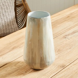 Vase de sol en métal fait main contemporain, silhouette emblématique, 39 cm de hauteur, finition argentée avec accents marron - Product Image 4