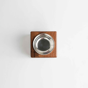 Brûleur d'encens minimaliste en bois bicolore avec insert en métal argenté élégant, pour ajouter une touche de style à n'importe quel espace de vie - Product Image 4
