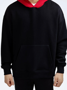 Sudadera con Capucha Estilosa para Hombre, Desarrollada por los Mejores Fabricantes de Ropa para un Estilo Moderno - Product Image 2