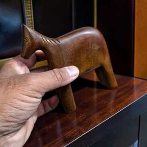 Juguete de Caballo de Cuerno de Búfalo Ecológico de Primera Calidad, Hecho a Mano, Moderno, para Niños, Decoración, Precio al por Mayor - Product Image 3