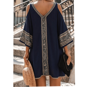 Minivestido bohemio con hombros descubiertos y cuello en V para mujer, con adornos étnicos y mangas acampanadas - Product Image 1