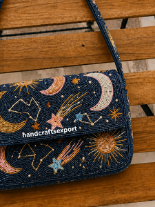 Bolso Bandolera de Lujo Hecho a Mano con Cuentas y Patrón de Luna y Estrella, Bolso de Hombro Seguro y Resistente con Diseño de Bordado Colorido - Product Image 2