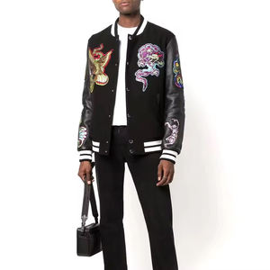 Chaqueta bomber varsity de cuero y lana de alta calidad con parches bordados para hombre, chaquetas de béisbol de diseño personalizado. - Product Image 3