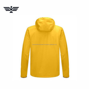 Chaqueta con Capucha de Softshell Personalizada para Hombre |   Chaqueta Impermeable y Cortavientos para Senderismo y Deportes al Aire Libre, 220g, % Poliéster |   Amarillo - Product Image 5