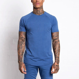 Ensemble 2 pièces T-shirt et short pour homme personnalisé par le fabricant OEM – Vêtements décontractés d'été avec logo imprimé – Impression de logo personnalisée - Product Image 5