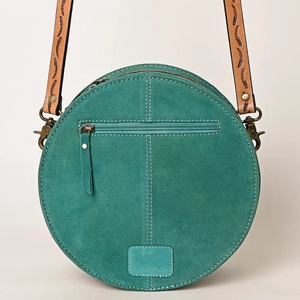 Sac bandoulière en cuir de vachette bohème turquoise avec broderie western, couleur personnalisée, stock disponible pour l'automne - Product Image 3
